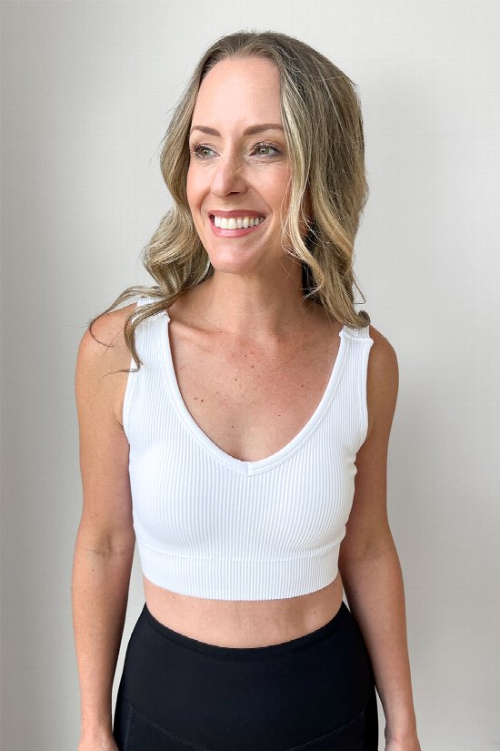 Essential Stretch Crop Bra 2
